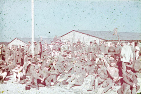 Gefangene Rotarmisten im Kriegsgefangenenlager Zeithain 1942